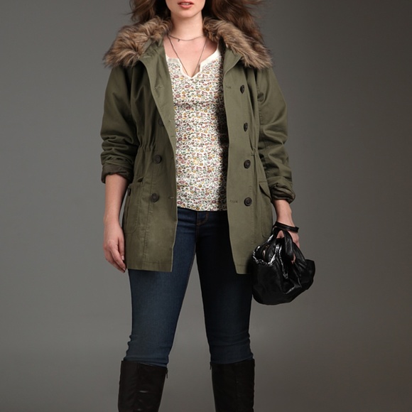 New! Torrid sz 3 Ivory Floral Print Thermal Twist Tees 3X - Picture 3 of 3